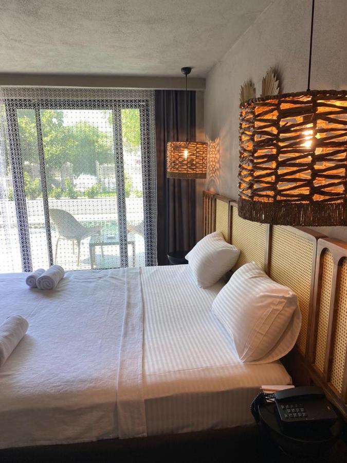 Icon Beach Suites Hotel Sovalye Island フェティエ エクステリア 写真