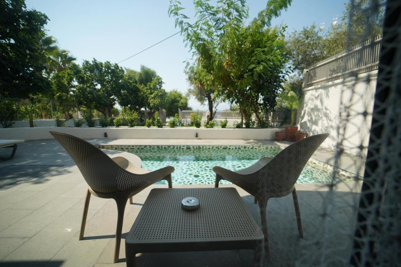 Icon Beach Suites Hotel Sovalye Island フェティエ エクステリア 写真