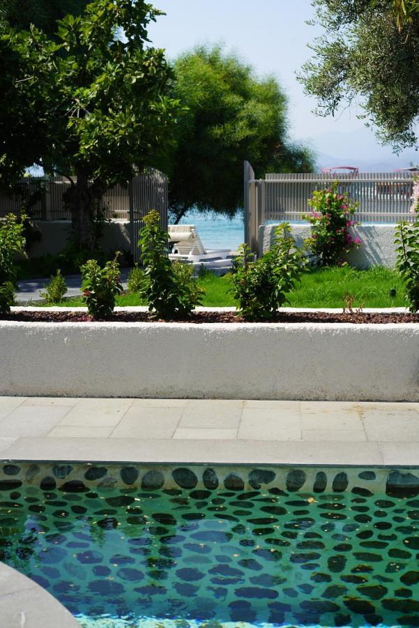 Icon Beach Suites Hotel Sovalye Island フェティエ エクステリア 写真