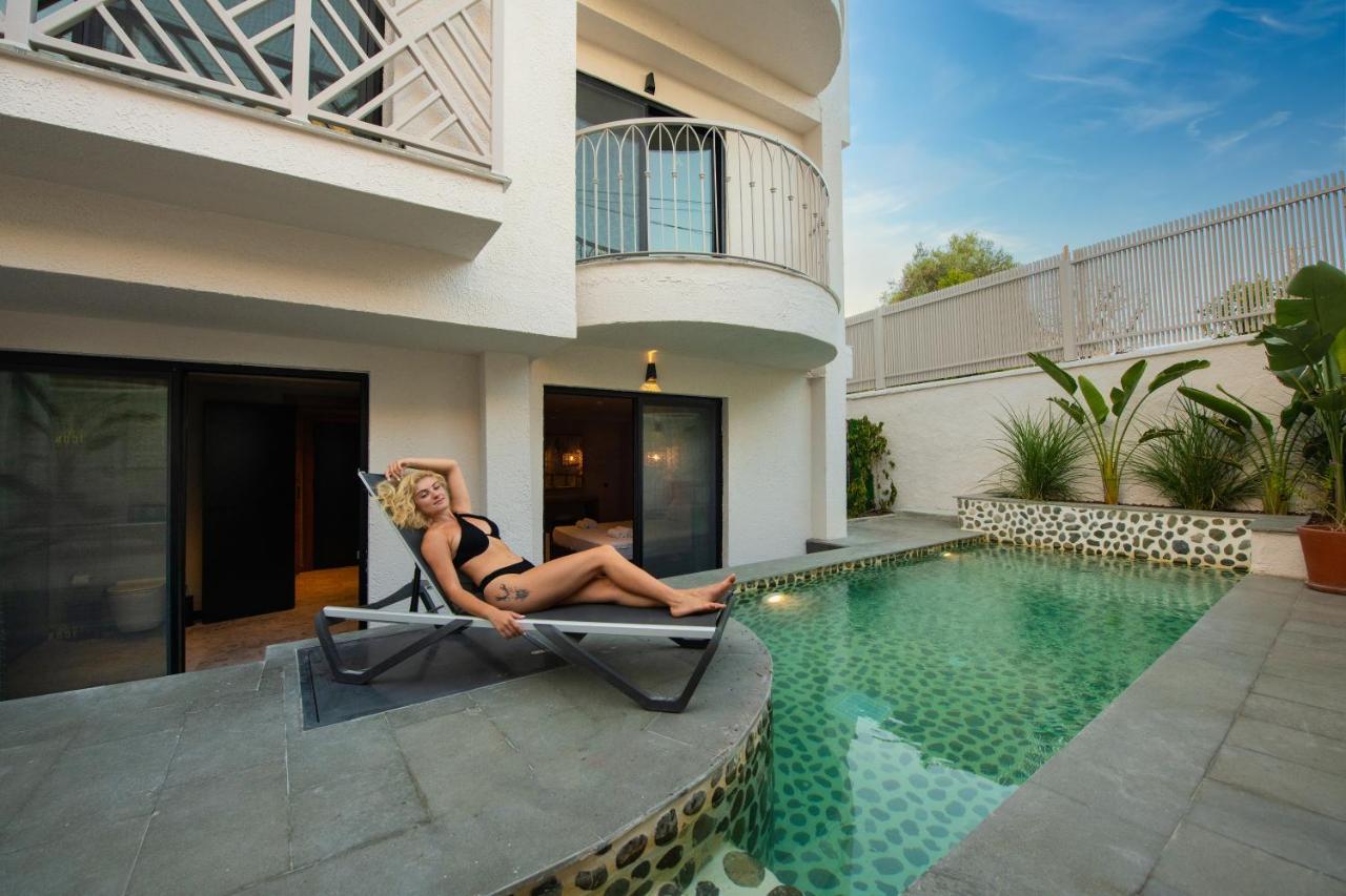 Icon Beach Suites Hotel Sovalye Island フェティエ エクステリア 写真