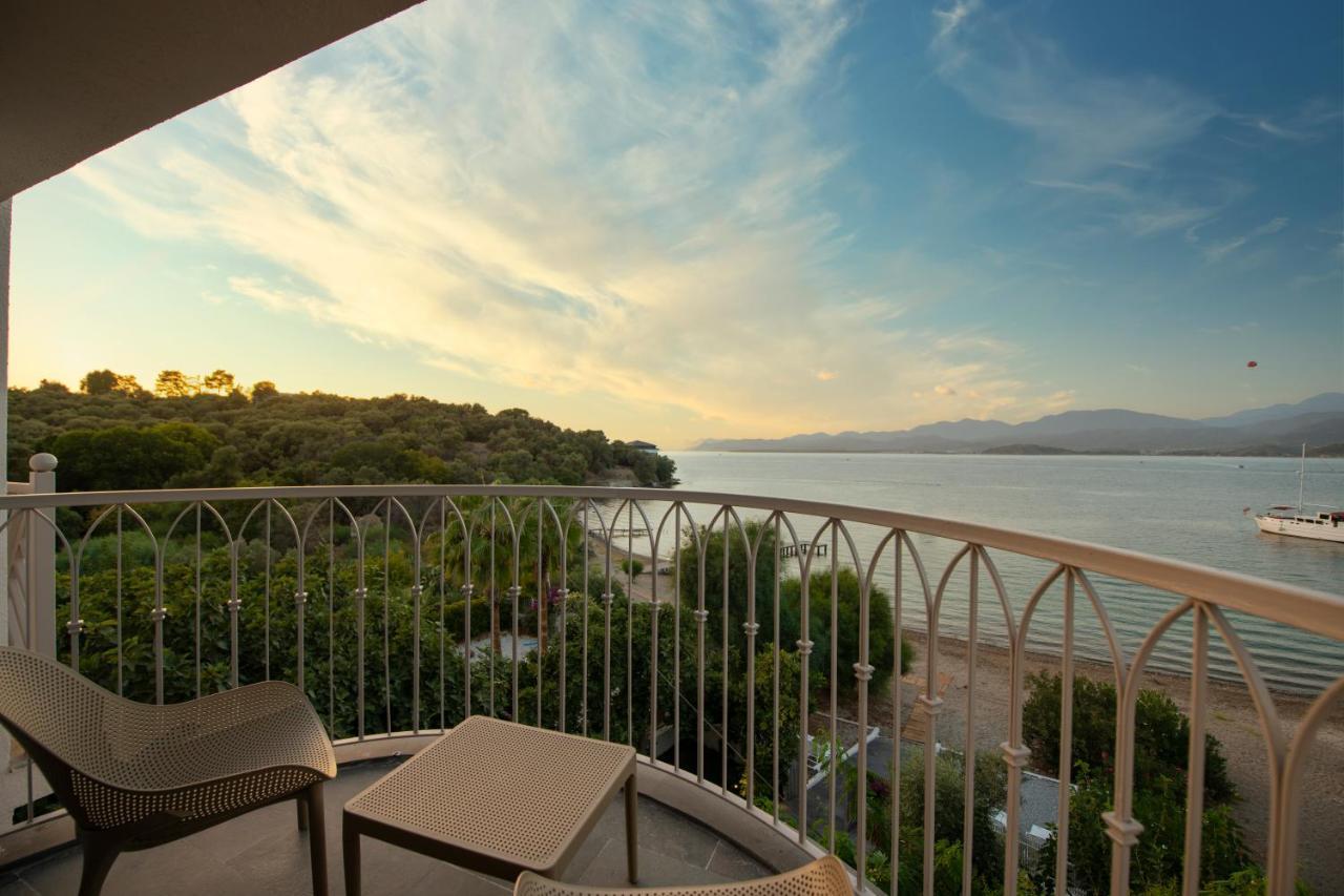 Icon Beach Suites Hotel Sovalye Island フェティエ エクステリア 写真